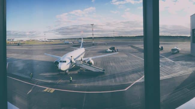 Aviation Policy News: Airport Privatization, Runway Slots, Drones Near Planes, and More